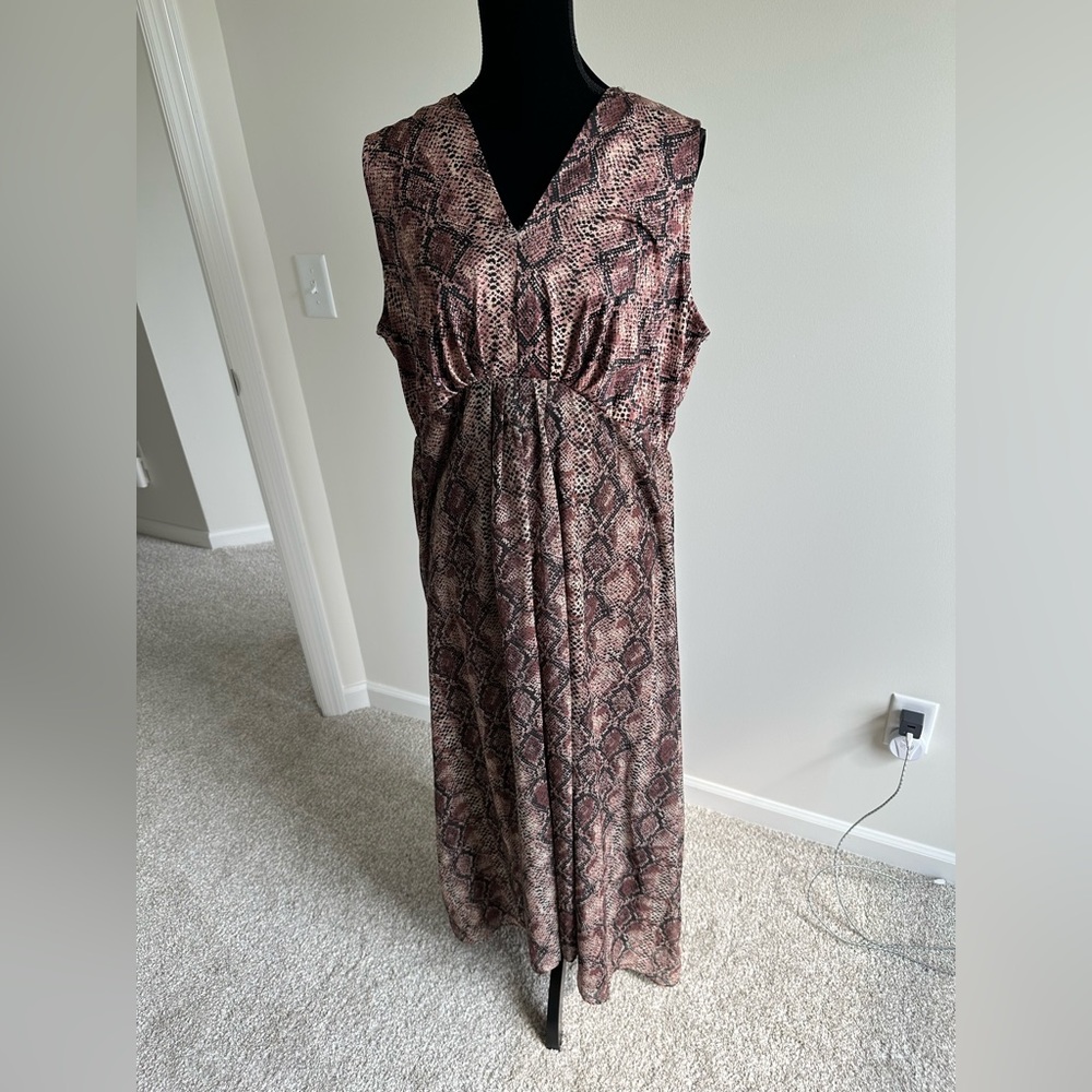 Women’s Kate & Mallory Sleeveless Snake Skin V-Neck Maxi Dress